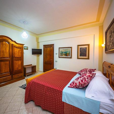 Hotel "San Saena " Радима Экстерьер фото