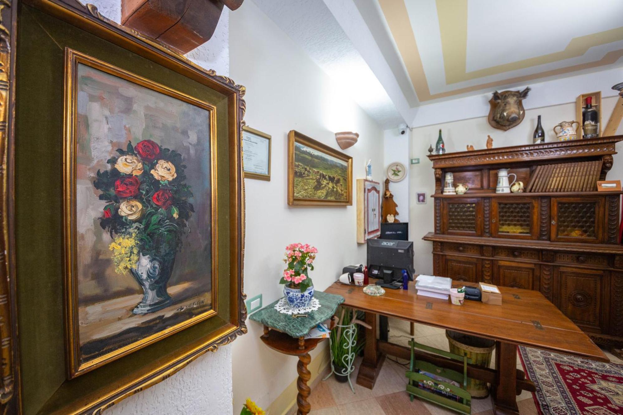 Hotel "San Saena " Радима Экстерьер фото