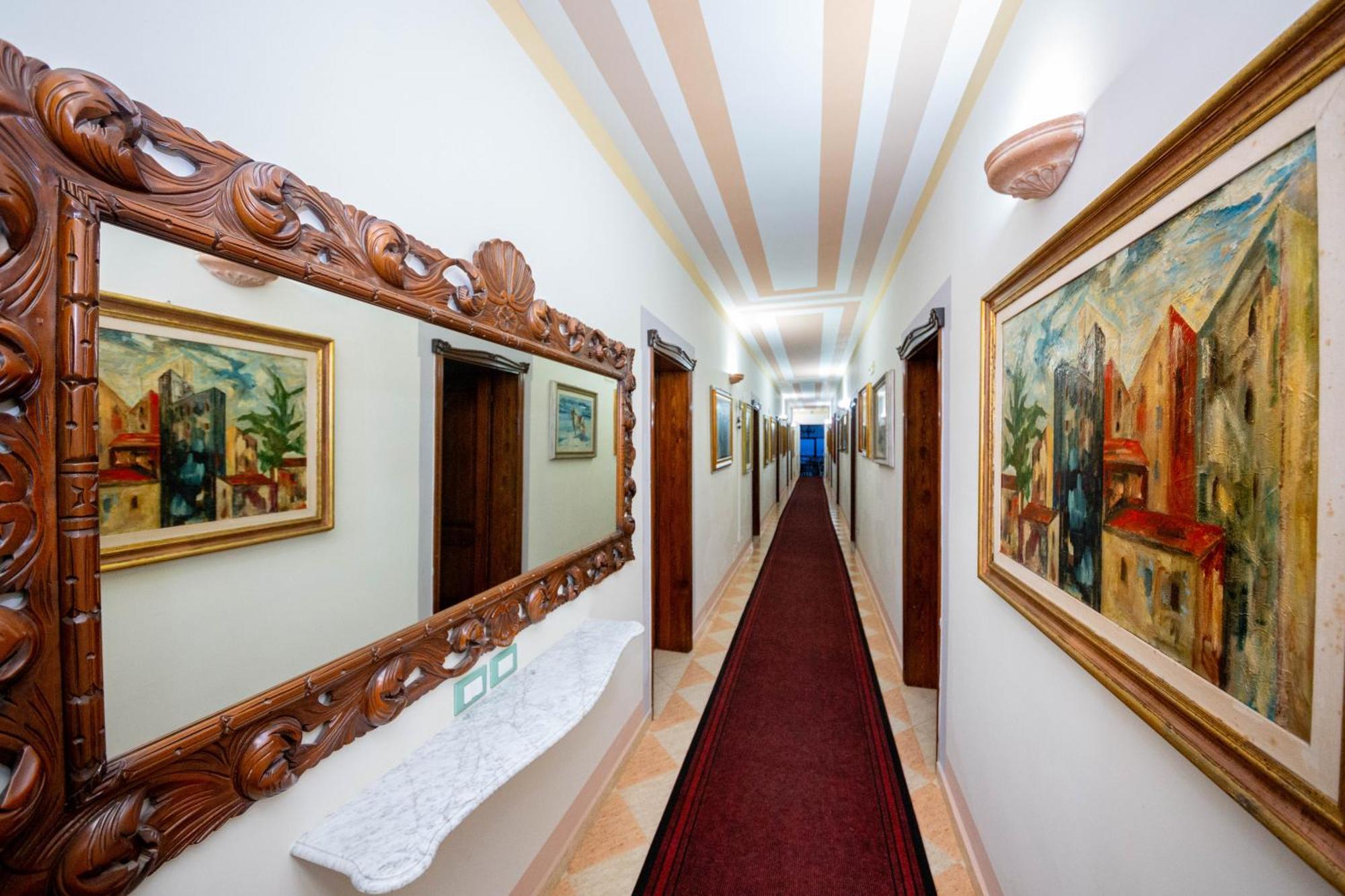 Hotel "San Saena " Радима Экстерьер фото